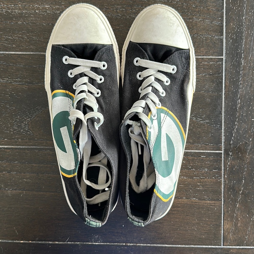 FOCO Green Bay Packer low top sneaker